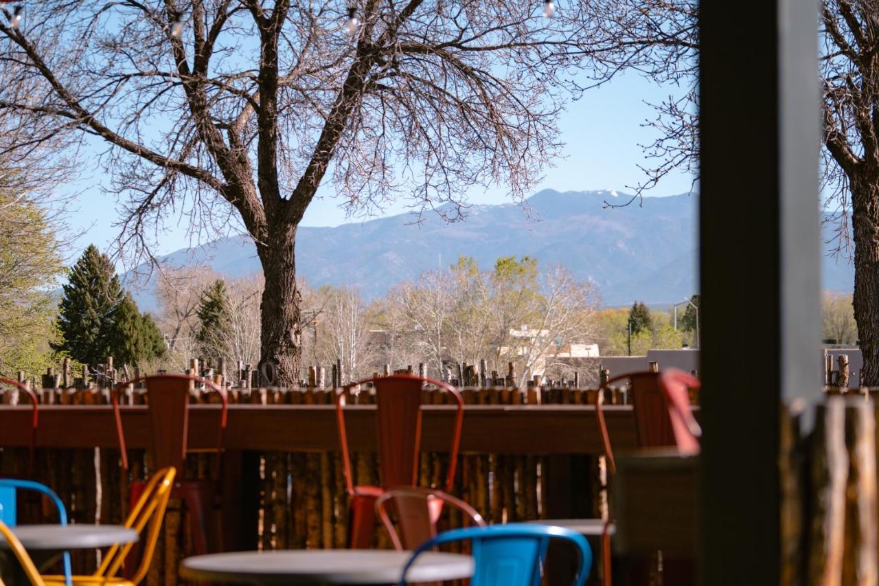 Taos Valley Lodge Exterior photo
