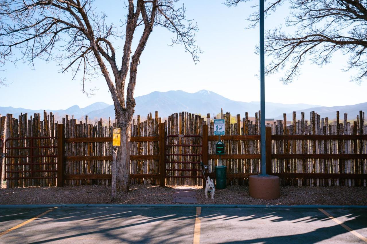 Taos Valley Lodge Exterior photo
